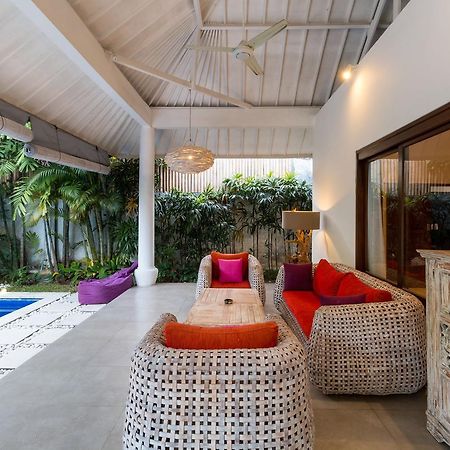 Villa Camelia Семиняк Екстериор снимка