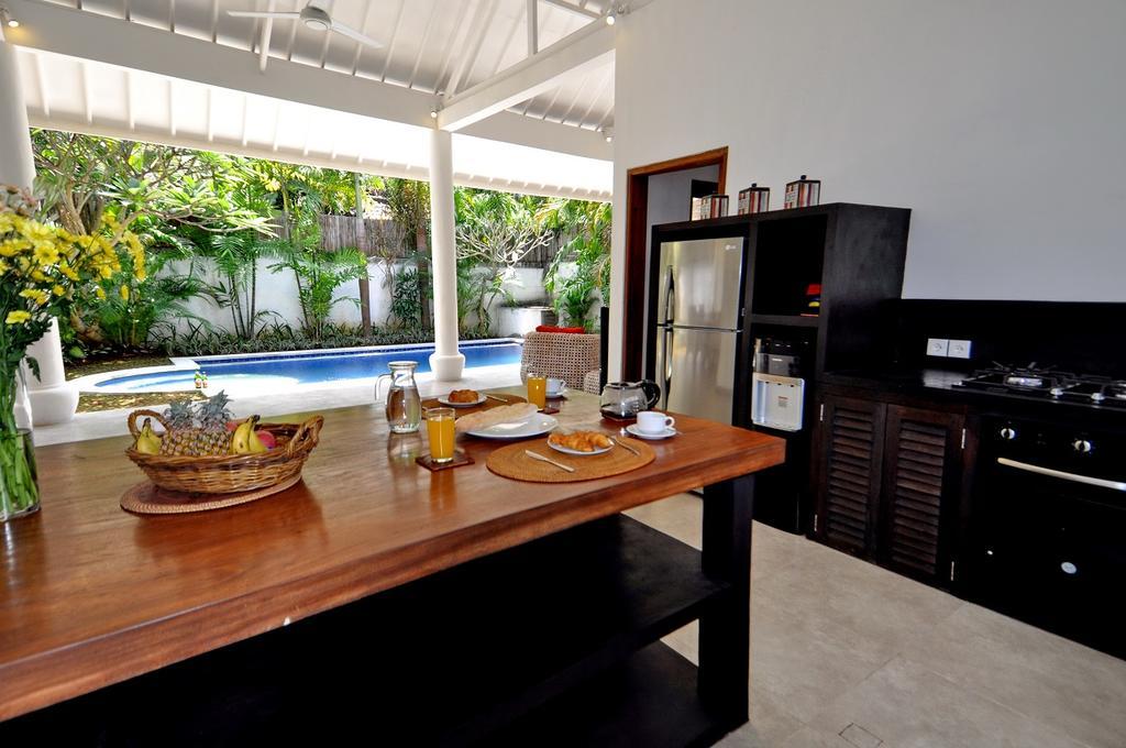 Villa Camelia Семиняк Екстериор снимка