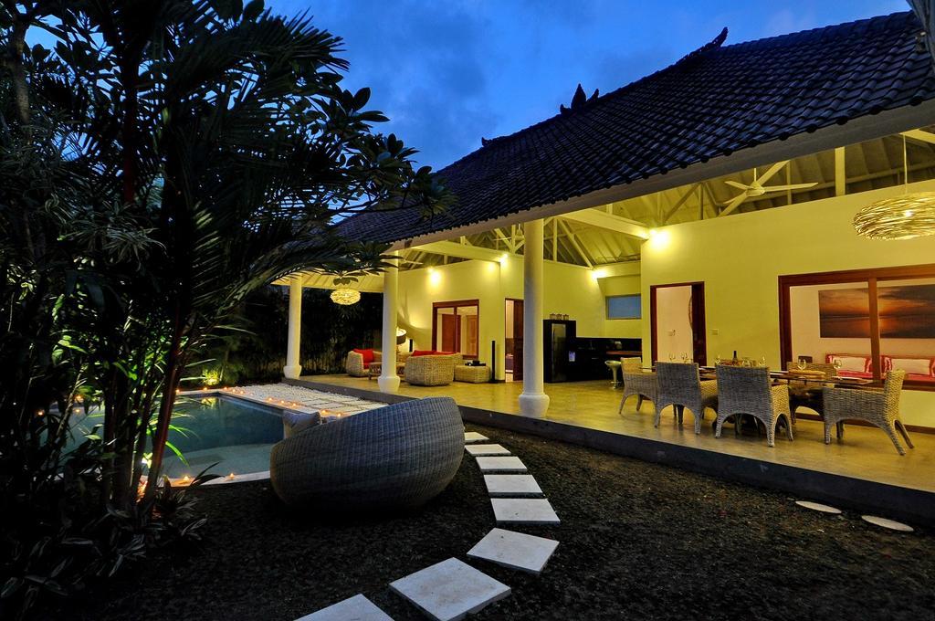 Villa Camelia Семиняк Екстериор снимка