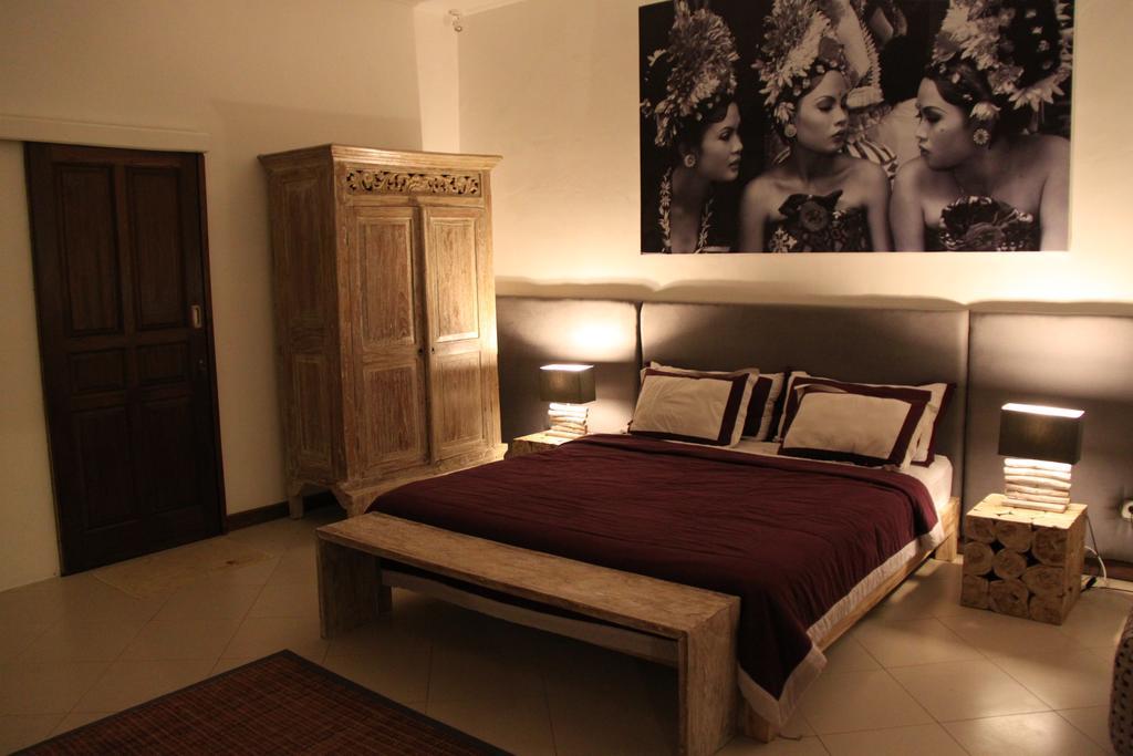 Villa Camelia Семиняк Екстериор снимка