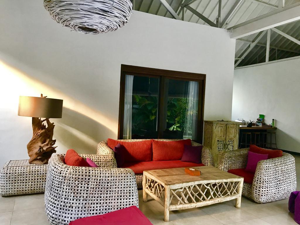 Villa Camelia Семиняк Екстериор снимка