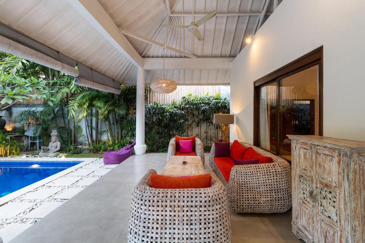 Villa Camelia Семиняк Екстериор снимка