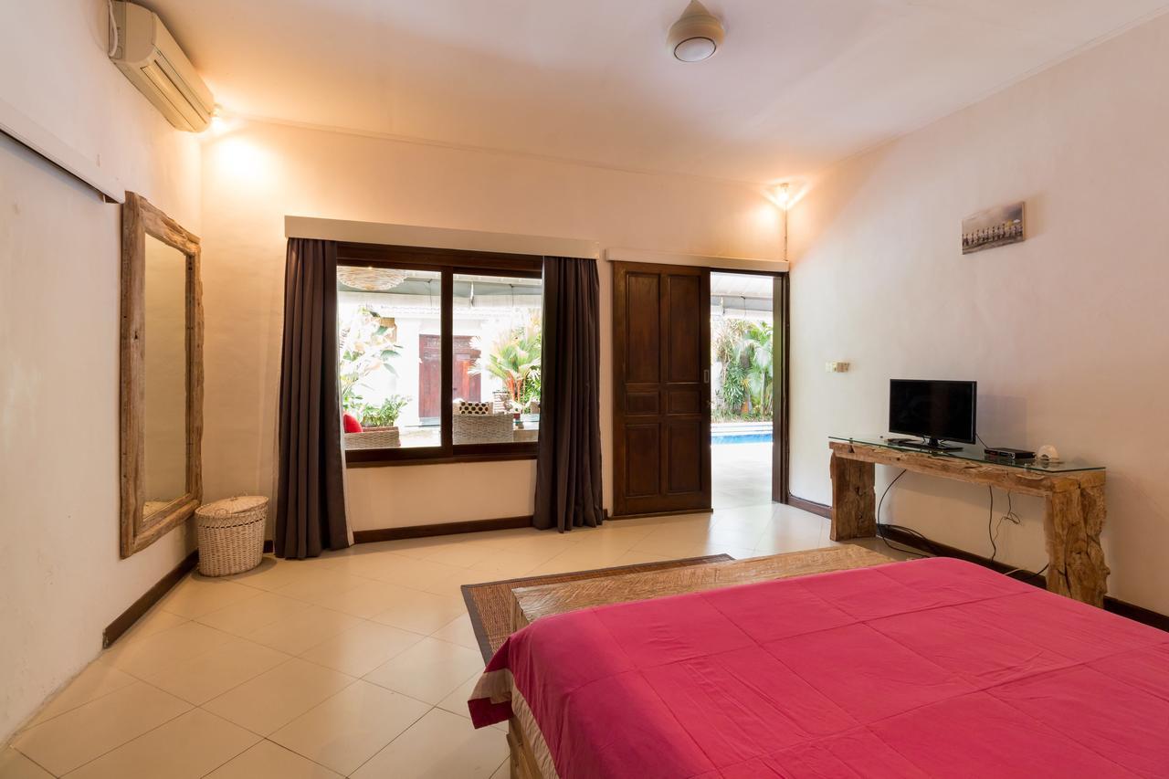 Villa Camelia Семиняк Екстериор снимка
