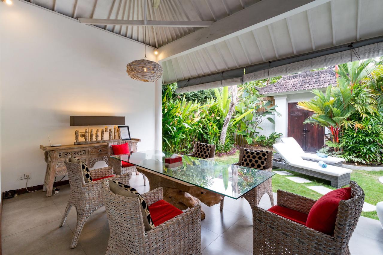 Villa Camelia Семиняк Екстериор снимка