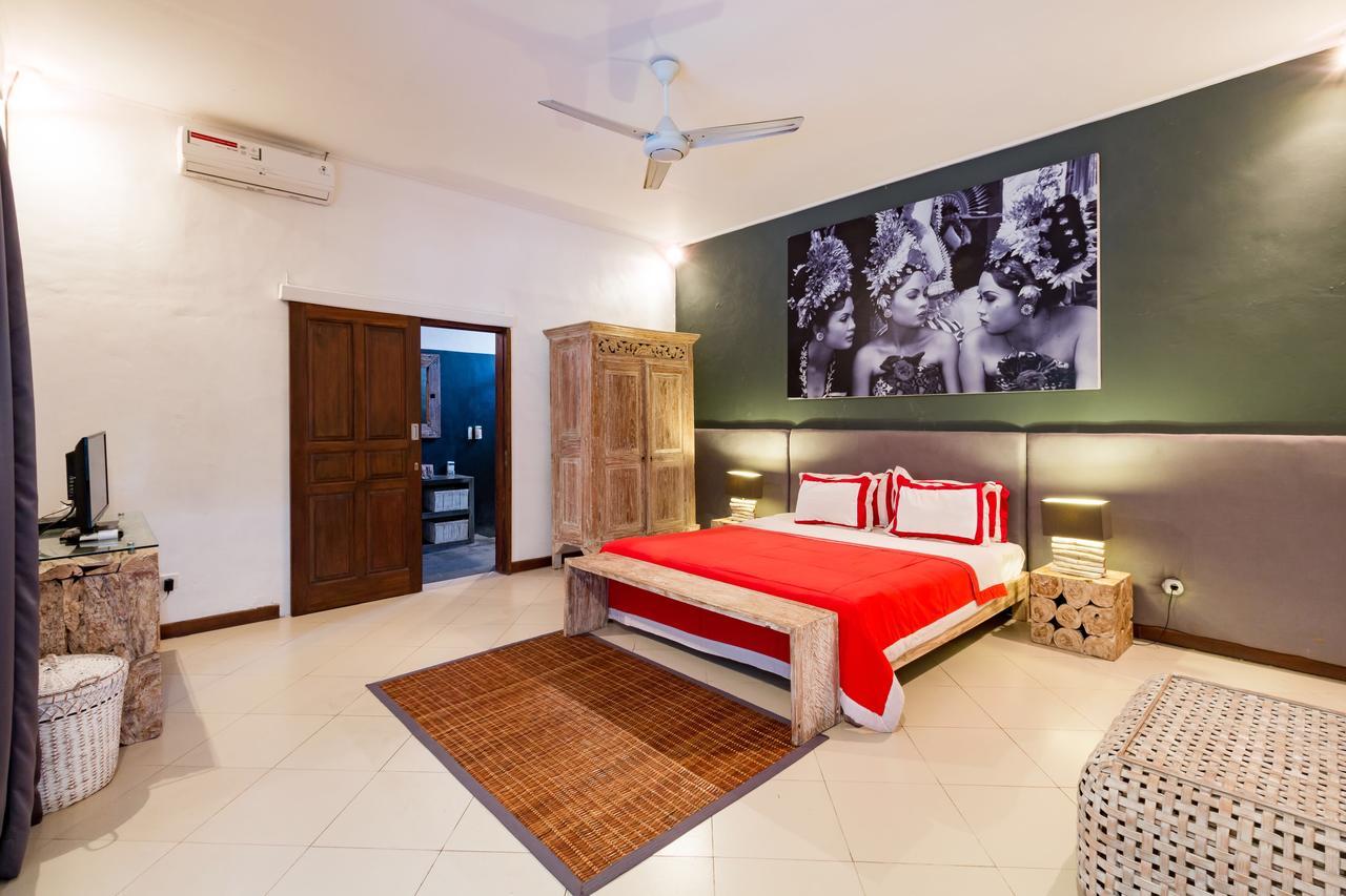 Villa Camelia Семиняк Екстериор снимка